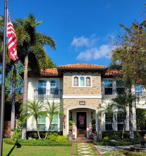 Home transformed with professional painting service